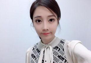 快手网红嫂子吃瓜是谁,揭秘快手网红嫂子吃瓜背后的故事